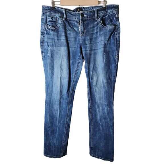 Z CAVARICCI  Medium Wash Blue Beaded Distressed Straight Leg Jeans SZ 15 (38x31) - Picture 1 of 9